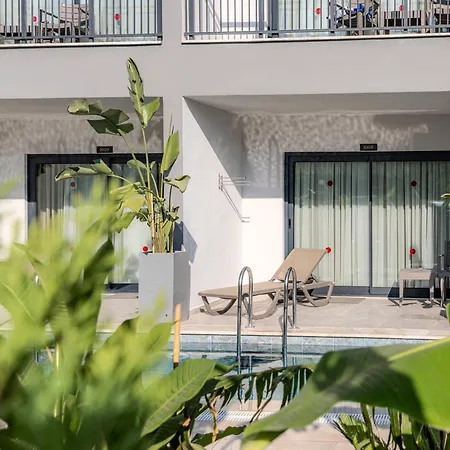 Üdülőközpont Washington & 5*