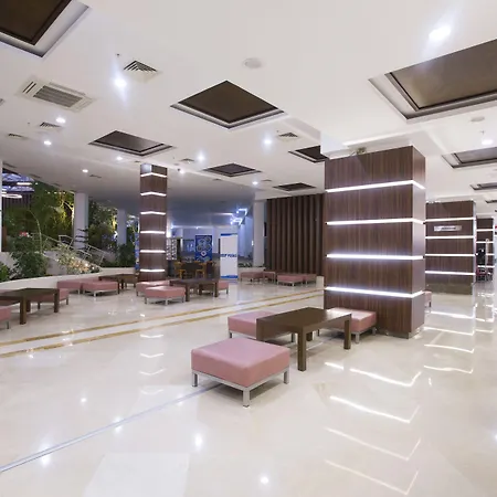 Üdülőközpont Washington & 5*